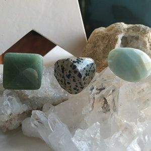 The color of spring! 3 RING SET!!! Won't last long